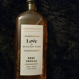 Bath & Body Works Aromatherapy Love Rose Vanilla Body Wash
